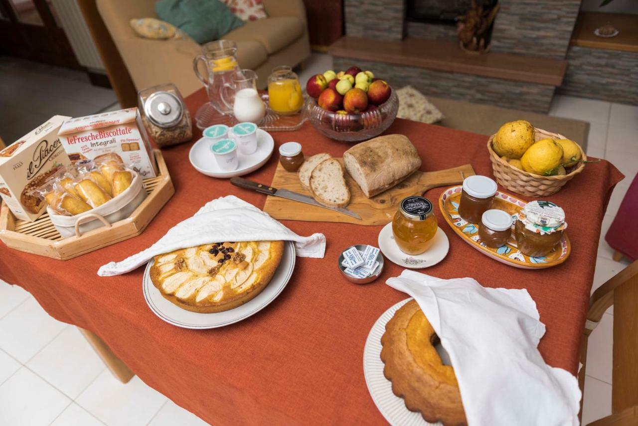 אוליאסטרו צ'ילנטו B&B Albachiara Casa Di Campagna מראה חיצוני תמונה