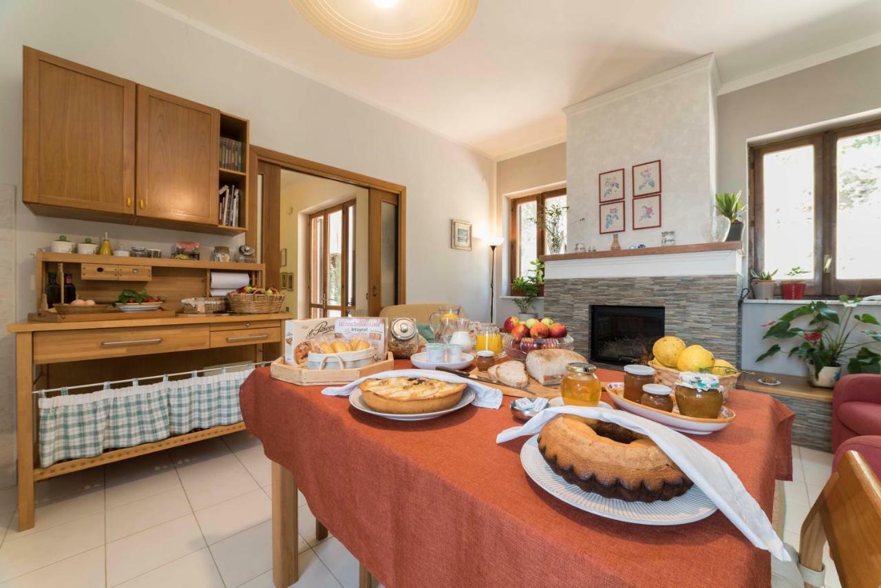 אוליאסטרו צ'ילנטו B&B Albachiara Casa Di Campagna מראה חיצוני תמונה